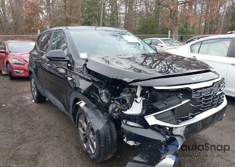 2024 Kia Seltos Lx из США, поврежденный, VIN KNDEPCAA1R7514521